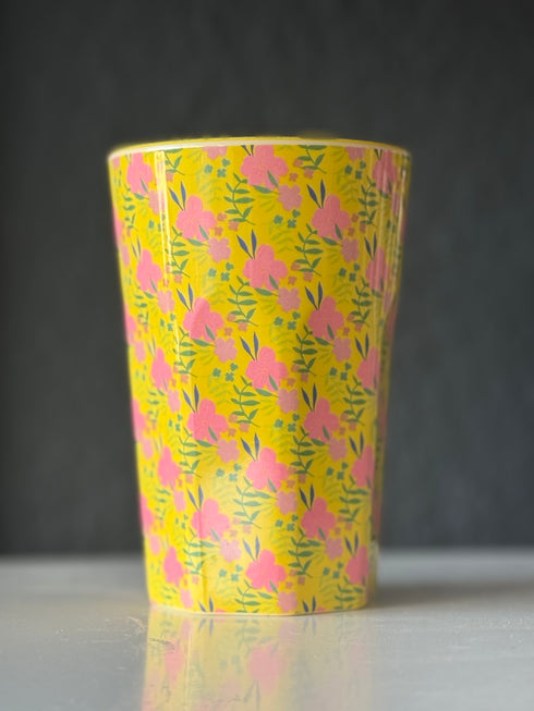 🇩🇰 Rice Latte-Becher Gelb mit pink