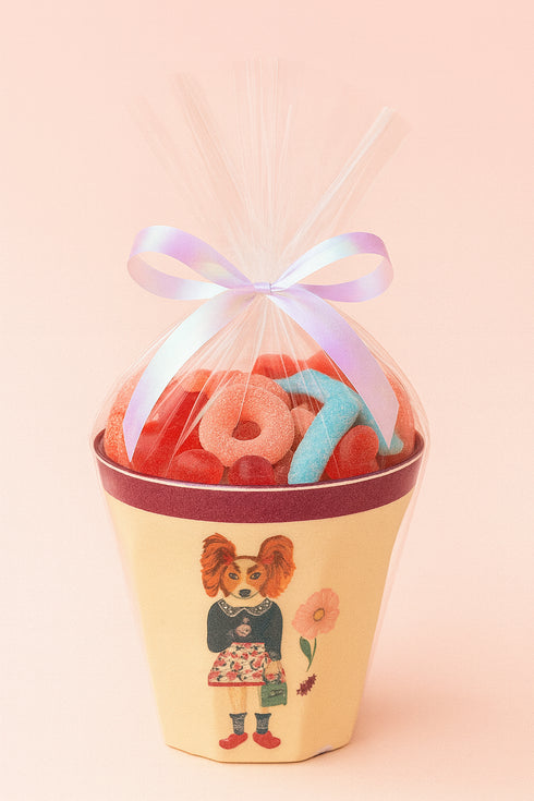 Naschi-Becher – gefüllt & bereit zum Verlieben Hund