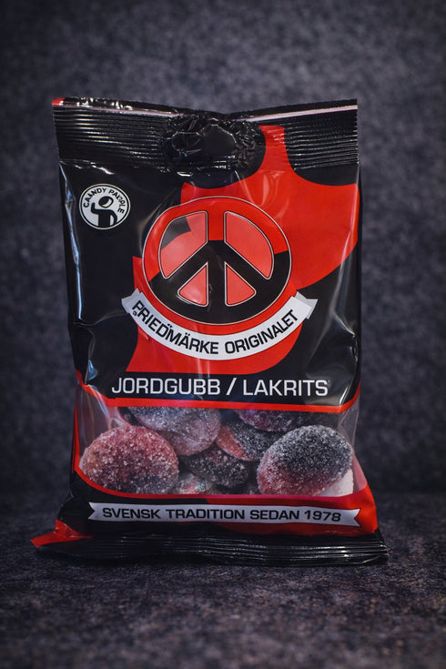 🍓🍬 PEACEMÄRKE ORIGINAL – Jordgubb/Lakrits (Erdbeere & Lakritz) 80 g – von Candy People