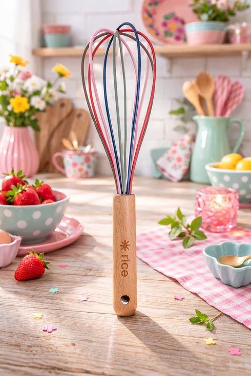 🇩🇰 RICE Denmark – Schneebesen mit Holzgriff & bunten Silikon-Drähten